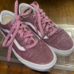 WOMEN’S GLITTERED VANS